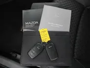 Mazda 2 Hybrid 1.5 Select | 16" LM | Stoel- & stuurverwarming | HUD | Camera | Dodehoek sensor | Clima | Apple Carplay/Android Auto |