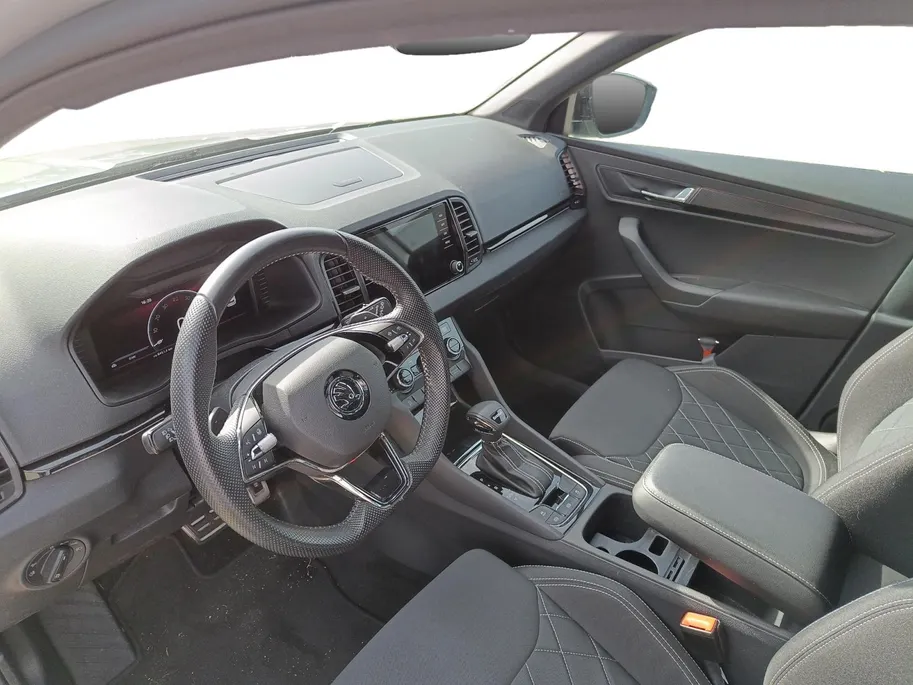 Škoda Karoq 1.5 TSI ACT Sportline Business | Apple Carplay/Android Auto | Elektrische achterklep | Airco (automatisch)