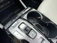 Hyundai Tucson 1.6 T-GDI PHEV Premium Sky 4WD | Zeer compleet | Open dak | Unieke bekleding | Trekhaak | 360 graden camera | Stoel koeling & verwarming |