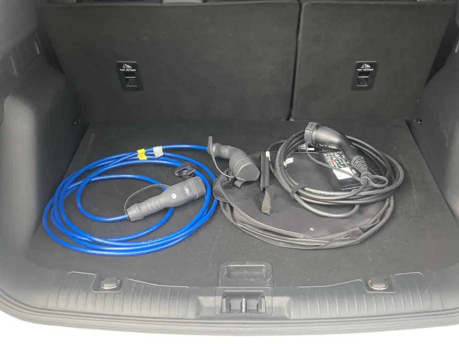 Ford Kuga 2.5 PHEV ST-Line-navi-winterpack Navigatie-Winterpack-verwarmde achterbank-Privacy glass