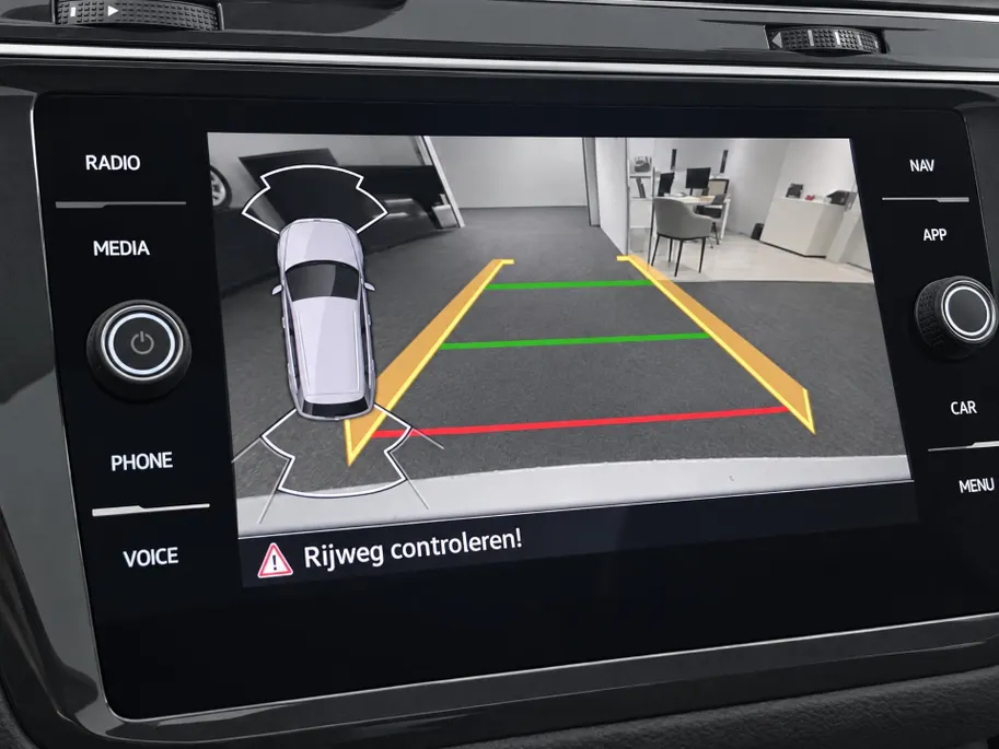 Volkswagen Tiguan 1.4 TSI 245pk DSG eHybrid Elegance · Panoramadak · Camera · Park Assist · Apple/Android Car Play · Navigatie · 18'' Inch ·