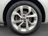 Opel Corsa 1.0 Turbo Edition | Mistlampen | Airco | lichtmetalen velgen 16' | Cruise Controle | buitenspiegels elektrisch verstelbaar | Hill Hold Functie | 12 maanden Bovag garantie |