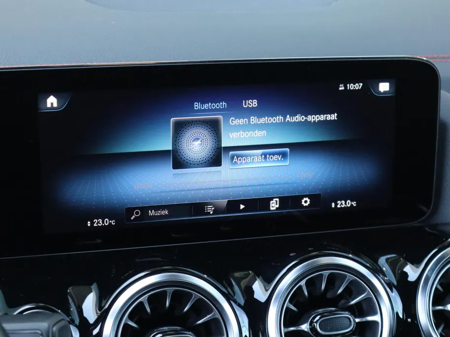 Mercedes-Benz EQA 250 AMG Line 67 kWh
