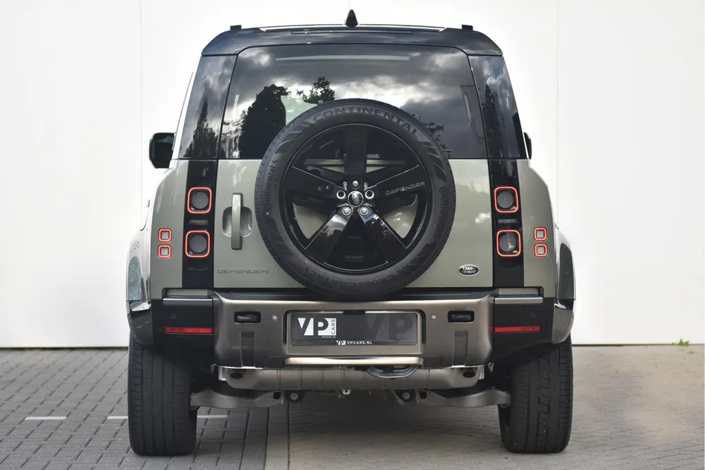Land Rover Defender X 110 P400e