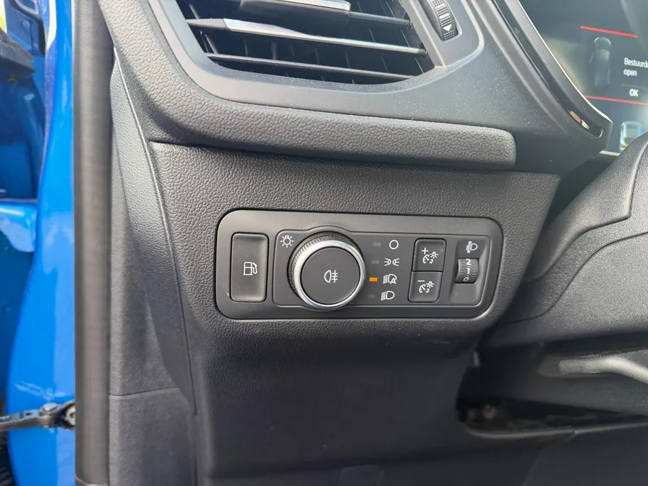 Ford Kuga 2.5 PHEV ST-Line | NL auto | Automaat | Pano dak | BLIS | Adapt. Cruise control | Winter pack | Elektr. Trekhaak | Parkeersensoren voor en achter | 360 graden camera | Fabrieksgarantie |