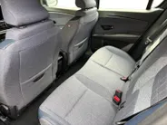 Renault 4 comfort range techno 52 kWh | Profiteer nu van €1800,- Zeeuw & Zeeuw voorraadkorting | NU met GRATIS 5 jaar fabrieksgarantie | 409KM Actieradius | Pack winter.