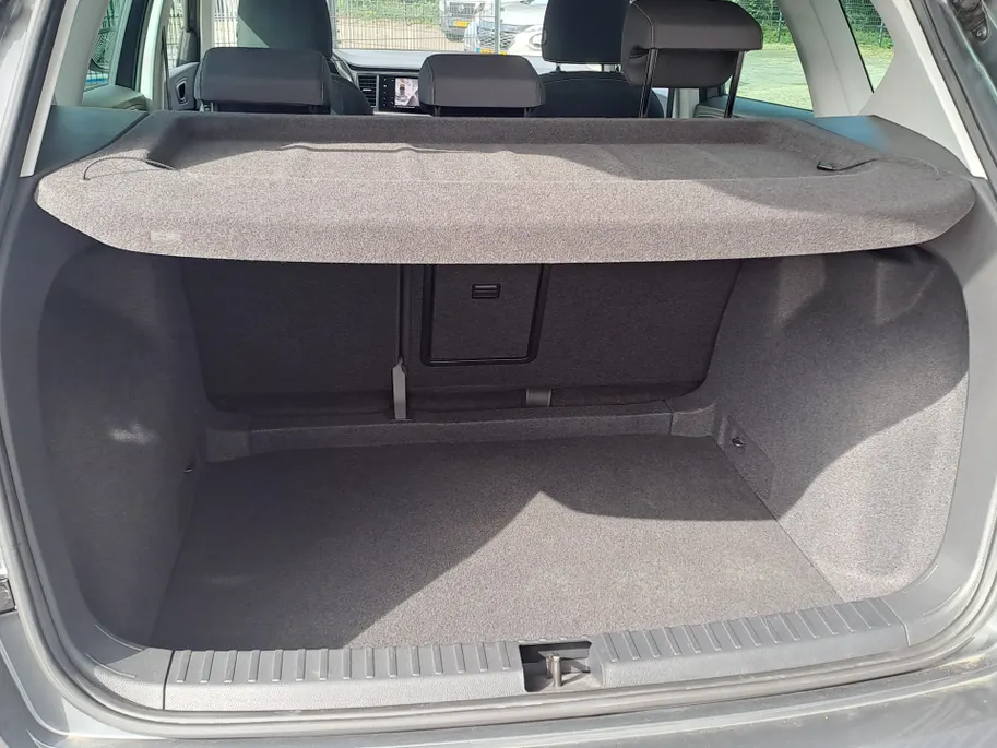 SEAT Ateca 1.5 TSI Style Business Intense | Keyless start | ECC | Navigatie | Camera | Cruise control adaptief | Apple Carplay/Android Auto | 17'' LM