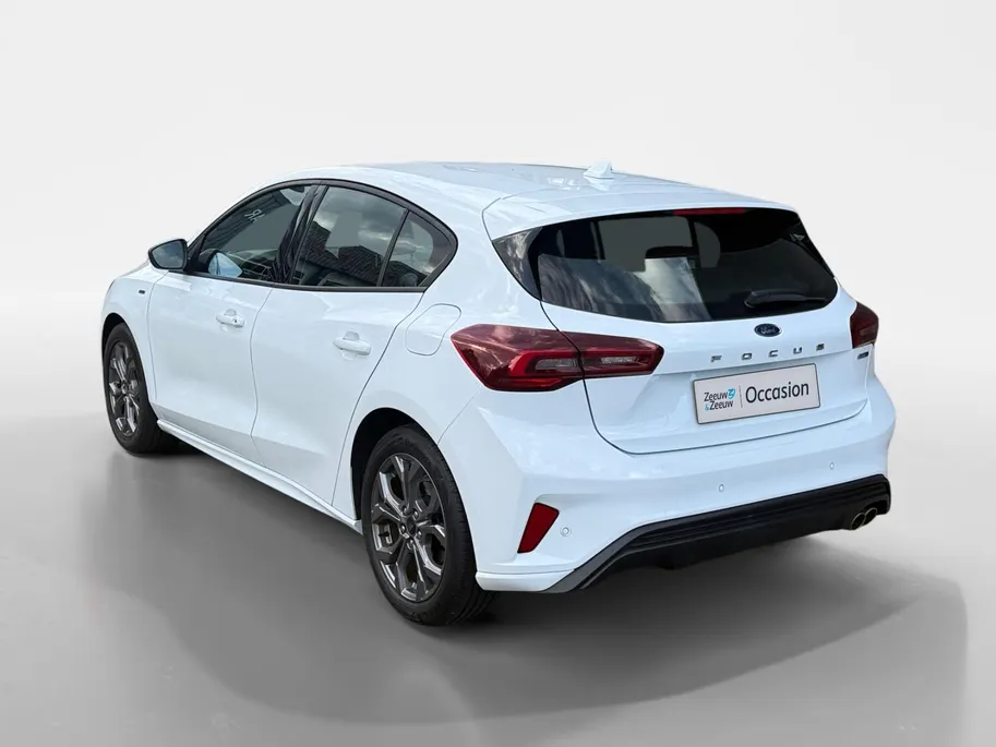 Ford Focus 1.0 EcoBoost Hybrid ST Line | NL-Auto | Dealer Onderhouden | Navigatie | Apple/Android Auto | Parkeersensoren | 12 maanden garantie! |