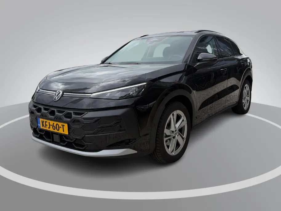 Volkswagen T-Roc Life First Edition (2) 1.5 eTSI 85 kW / 116 PK SU · Comfort Pakket · Achteruitrijcamera · Draadloze telefoonlader · Allseason banden
