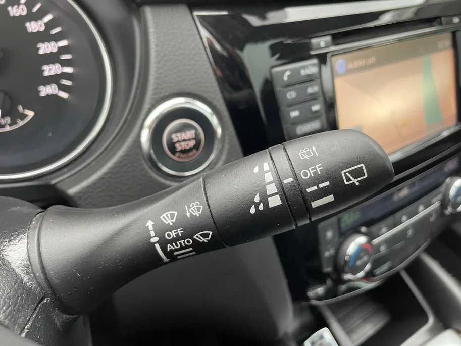 Nissan QASHQAI 1.2 Tekna *Automaat*Navi+360Camera*Climate Control*Stoelverwarming*Panoramadak*Trekhaak*LM.Velgen*Lederen bekleding*Zeer nette auto!