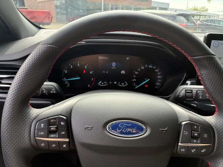 Ford Focus Wagon 1.0 EcoBoost Hybrid ST Line