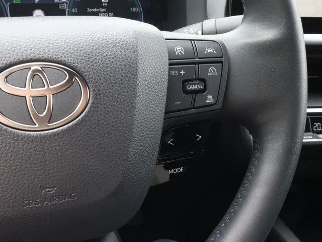 Toyota C-HR 2.0 PHEV 220 First Edition | Trekhaak | Stuur en stoelverwarming VERKOCHT