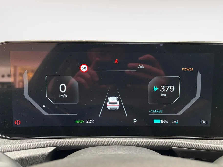 Kia EV6 Light Edition 63 kWh Navigatie | Stoel + stuurverwarming | Achteruitrijcamera | Climate control |