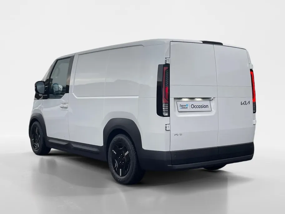 Kia PV5 L2H1 Plus 51.5 kWh | Stoel verwarming | Navigatie |  Climate control | All-Season banden |  4,420L inhoud | DEMO
