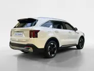 Kia Sorento 1.6 T-GDi Plug-in Hybrid 4WD ExecutiveLine 7p Apple Carplay / Android Auto | Navigatiesysteem | Elektrisch Verstelbare Voorstoelen | Bestuurdersstoel Met Geheugen | Stoelkoeling + Stoelverwarming | Stuurverwarming | Elektrisch Bedienbare Achterklep | Elek