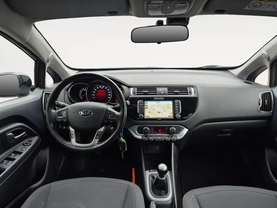Kia Rio 1.2 CVVT ExecutiveLine | Airco | Navi | Camera | Schuifdak | LM Velgen | Stoelverwarming | Stuurverwarming | Trekhaak |