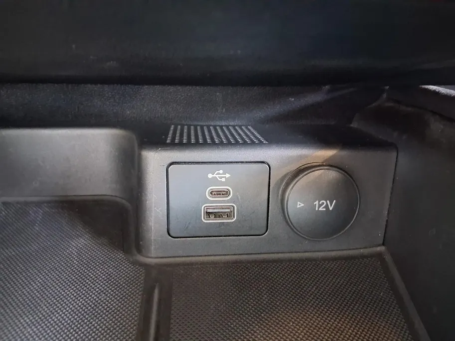 Ford Kuga 2.5 PHEV 225 pk Vignale Driver Assistance Pack - Winter Pack - Technology Pack - 20inch LM velgen - Afneembare trekhaak