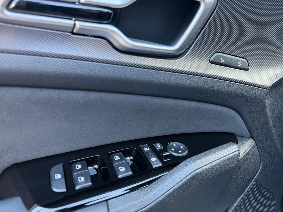 Kia Sportage 1.6 T-GDi Plug-in Hybrid AWD GT-PlusLine 245 PK | 1e Eigenaar | Meest luxe uitvoering | Fabrieksgarantie t/m 8-8-2032 +3x 1 jaar* | NAP