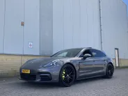 Porsche Panamera Sport Turismo 4 - 3.0 331 pk Sport Chrono - Panoramadak - Stoelverwarming  - Luchtvering - 21 inch lichtmetalen velgen