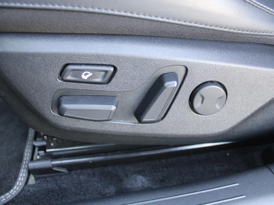 Kia EV6 Plus Advanced 84 kWh | Stuur-/stoelverwarming + ventilatie | Schuifdak | 360 Camera | Leer | Geheugenstoel | Telefoonlader | 20' LM | LED |