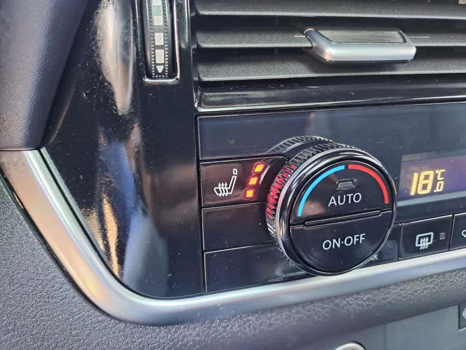 Nissan QASHQAI 1.3 MHEV Tekna Plus | Leer | Voorstoelen verwarmd | 360 Camera | Navigatie | 20'' LM | Stoel Massage | Luxe Lederen Bekleding | Dode Hoek Detectie | Apple Carplay/Android Auto