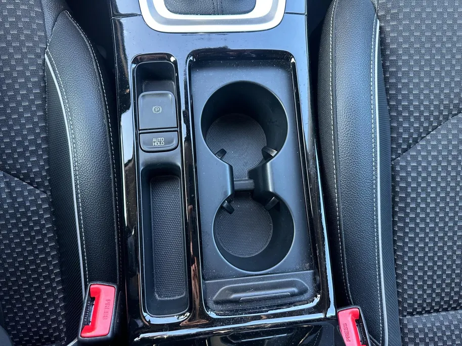 Kia XCeed 1.5 T-GDI MHEV DynamicPlusLine Automaat | 1e Eigenaar | Dealer Onderhouden | Camera | Stoel- & Stuurverwarming | Trekhaak | 2-Zone Climate Control | Navigatie | Fabrieksgarantie t/m 2-4-2028 +3x 1 jaar* | NAP