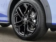 Volkswagen T-Roc R-Line First Edition 1.5 eTSI 150 PK 6 versn. DSG · Assistance Pakket · Multimedia Pakket · Park & Comfort Pakket · Voorraad OUTLET · Prijs is inclusief inruilpremie ·