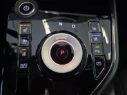 Kia Niro EV ExecutiveLine 64.8 kWh Accu 100% | Meest luxe uitvoering | Schuif/kantel dak | Dodehoek Detectie | Cruise Control Adaptief |  Head up Display | Stoelverwarming en Ventilatie | Harmen / Kardon | camera | Carplay & Android | Fabrieksgarantie t/m 19-06-2031