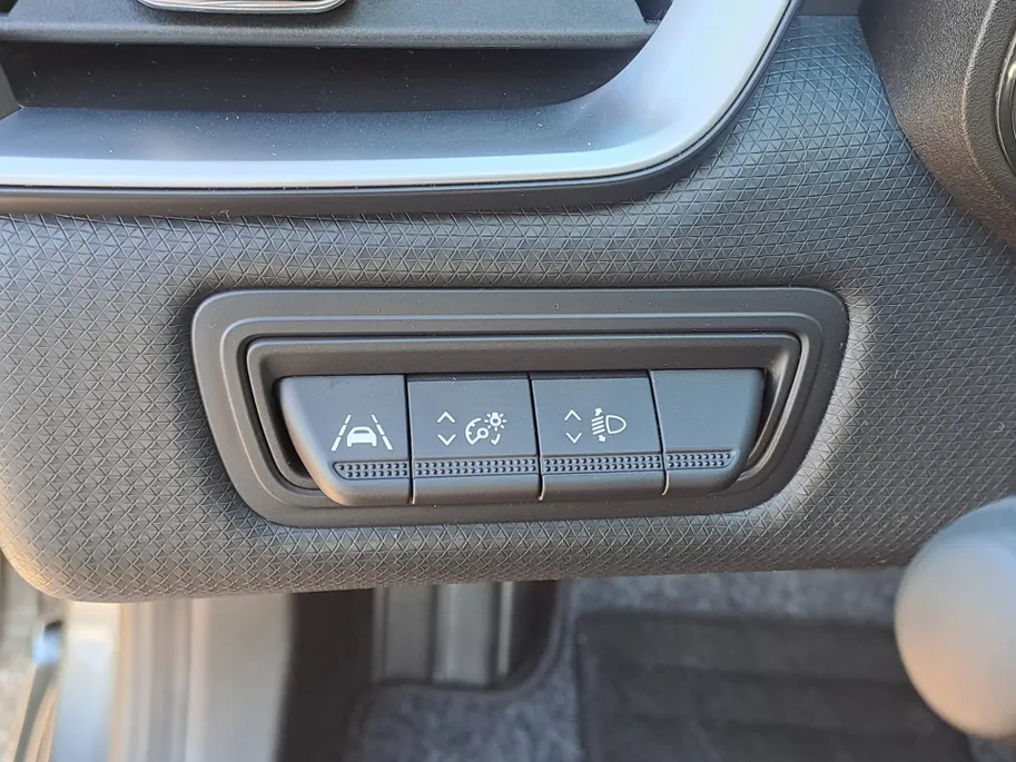 Renault Clio 1.0 TCe 90 Equilibre | Navigatie | Cruise | DAB | Rijstrooksensor met correctie | Airco | Apple Carplay/Android Auto