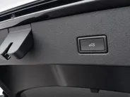 Volkswagen T-Roc 1.5TSI/150PK R-Line Black Style DSG · Panoramadak · Apple/Android Car Play· Camera + Parkeersensoren · Stoelverwarming · 19'' Velgen ·  Garantie t/m 07-07-2027