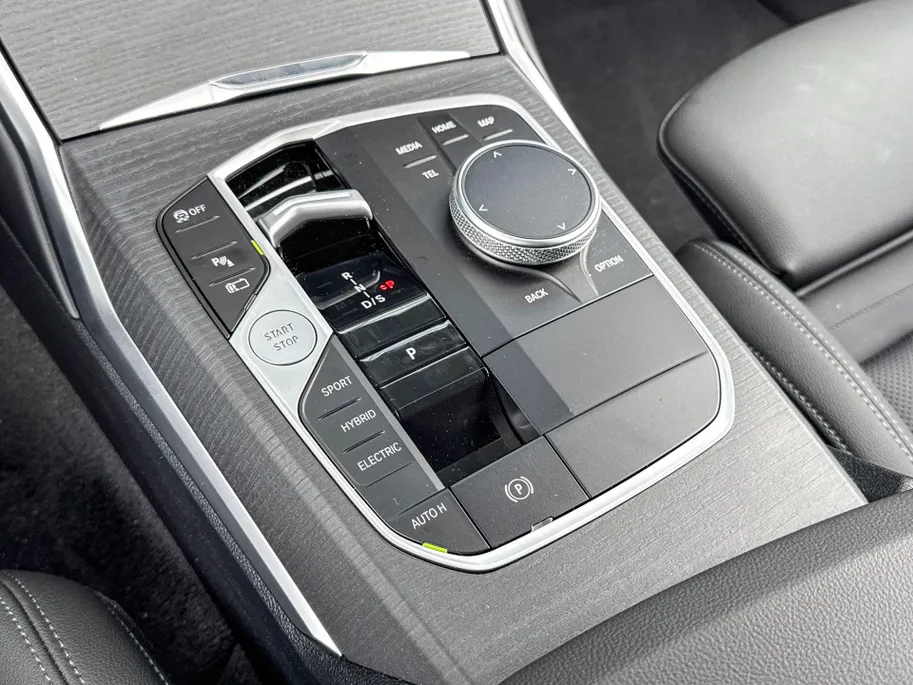 BMW 3 Serie Touring 330e