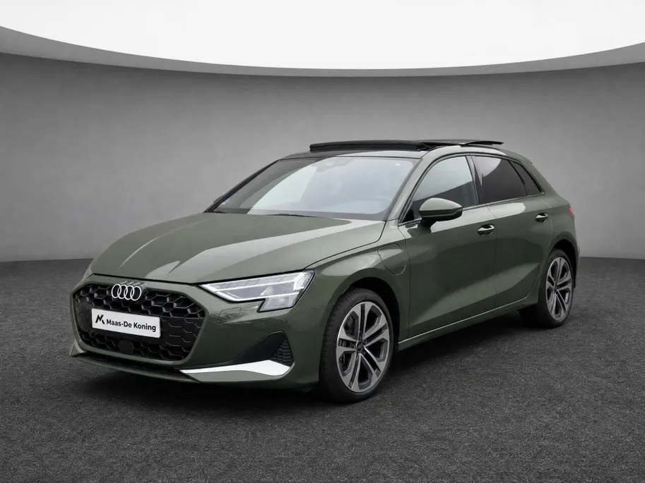 Audi A3 Sportback 40 TFSIe 204pk S edition · Panoramadak · Camera · Head-Up · Keyless · Sonos Audio · Stoelverwarming · 18'' Inch · Garantie t/m 06-10-2030 of 100.000km