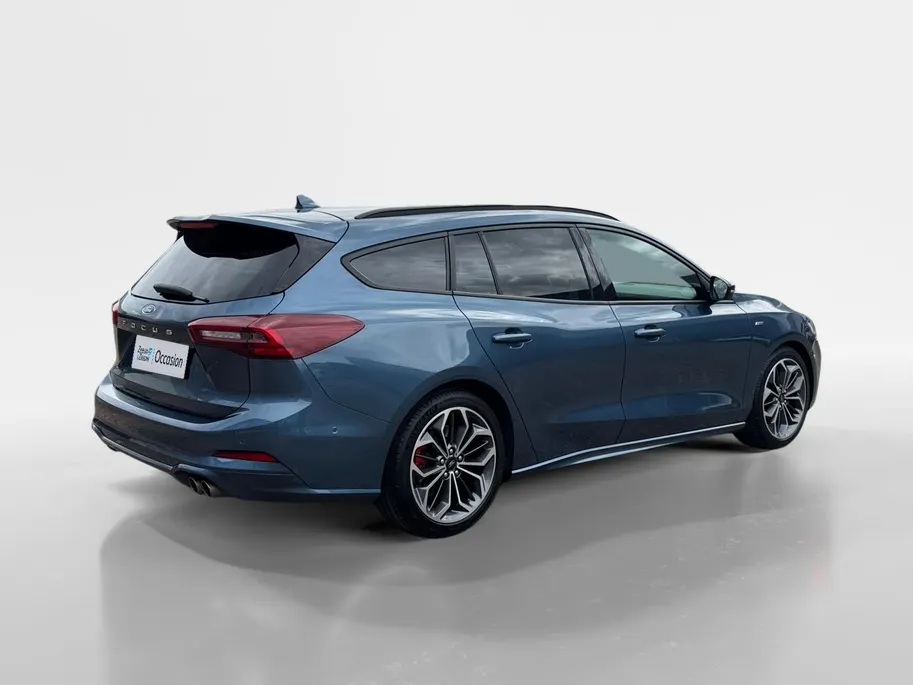 Ford Focus Wagon 1.0 EcoBoost Hybrid ST Line X | NL auto | 1e eigenaar | Dealer onderhouden | Adapt cruise control | BLIS | Winter pack | Elektr. achterklep | Parkeersensoren voor en achter | Achteruitrijcamera | Apple carplay & android auto | 18' lichtmetalen velge