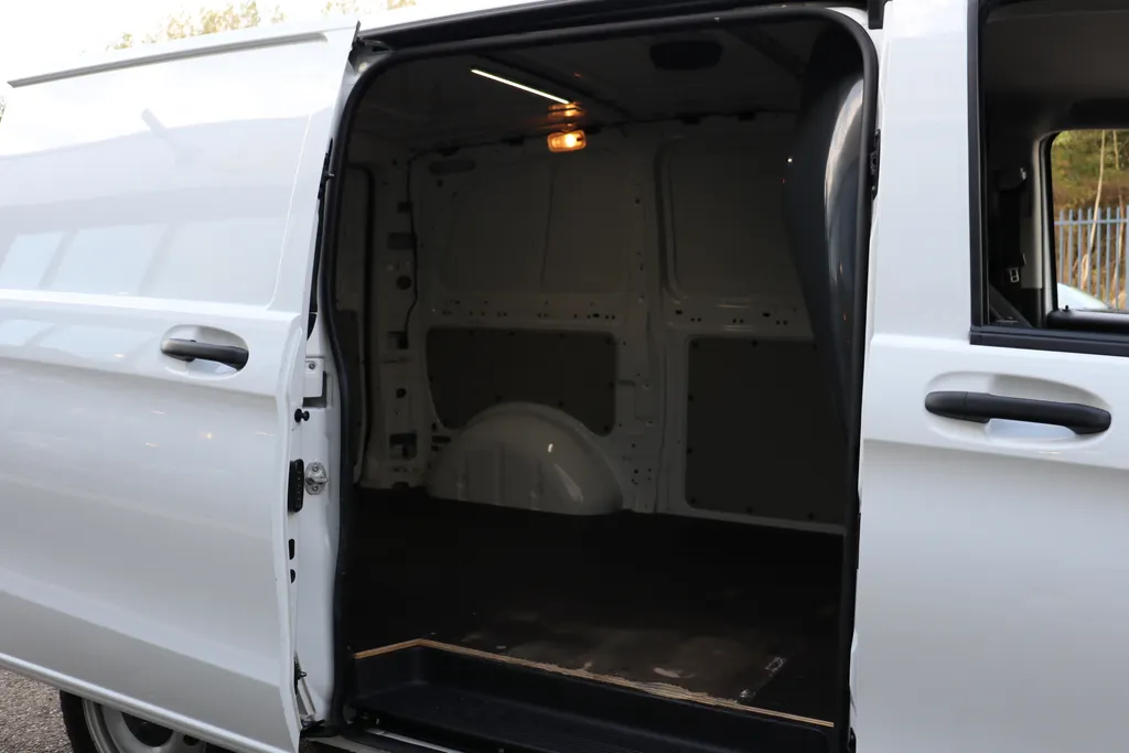 Mercedes-Benz Vito 109 CDI EX.BTW Lease v.a. 219,- pm