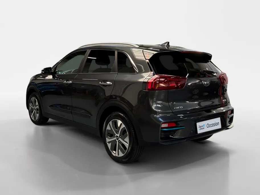 Kia e-Niro ExecutiveLine 64 kWh Full options | Stoelverwarming + verkoeling | Navigatie / Carplay | Dodehoekdetectie | Memory seat