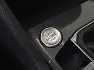 Volkswagen Tiguan 1.5 TSI Life Business | Cruise control adaptief | Navi | Camera | Apple carplay | Andriod Auto