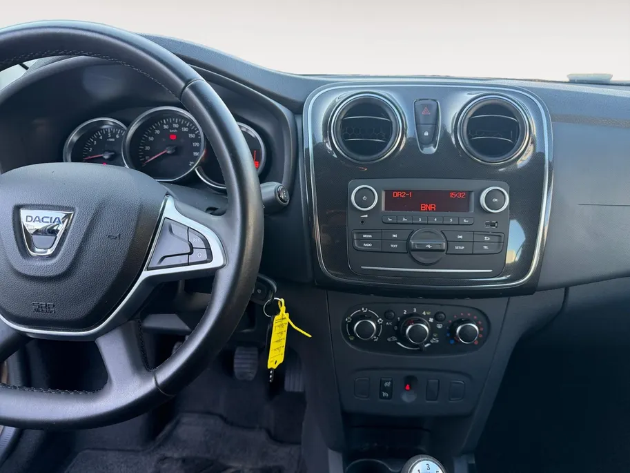 Dacia Logan MCV 0.9 TCe Laureate | 100% onderhouden | Elektr. ramen voor | Airco | Parkeersensor achter | Trekhaak | DAB | Bluetooth | Cruise control | Bovag garantie |