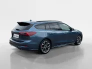 Ford Focus Wagon 1.0 EcoBoost Hybrid ST Line X | NL auto | 1e eigenaar | Dealer onderhouden | Adapt cruise control | BLIS | Winter pack | Elektr. achterklep | Parkeersensoren voor en achter | Achteruitrijcamera | Apple carplay & android auto | 18' lichtmetalen velge
