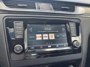 Škoda Rapid Spaceback 1.0 TSI Greentech Clever | Panoramadak | Climate Control | Cruise Control | Stoelverwarming | Parkeersensoren achter | DAB |