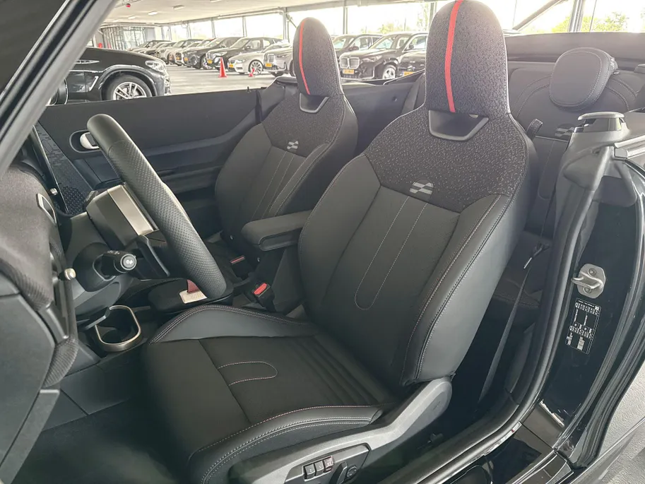 MINI Cooper cabrio 2.0 Cooper C John Cooper Works XL
