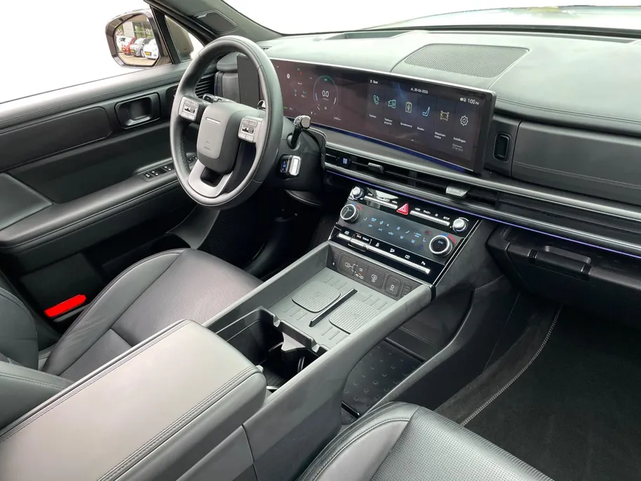 Hyundai Santa Fe 1.6 T-GDI PHEV Black Line 4WD 6p | Trekhaak | Leder | Stoelverwarming + koeling | 360 Camera