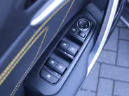 Kia XCeed 1.4 T-GDi DCT7 DynamicPlusLine | Trekhaak | Design Pack | Schuifdak | Camera | 18' LM | Navi | LED | Adap. Cruise | Clima | Automaat |