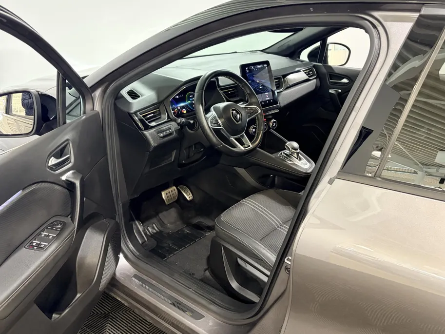 Renault Captur 145PK E-Tech Full Hybrid Engineered Automaat | 1e Eigenaar | Adaptieve Cruise Control | Apple Carplay/Android Auto | Camera | Parkeersensoren | Climate Control | Keyless | Digital Cockpit | Stuurwiel Verwarming |