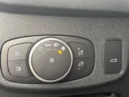 Ford Focus Wagon 1.0 EcoBoost Titanium Business | Trekhaak | HUD | Achteruitrijcamera | Winter Pack | Dodehoek detectie | Elektr. Achterklep | 12 maanden garantie! |