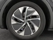 Volkswagen ID.5 Pro 77 kWh 174pk · SOH 95,1% · Camera · Keyless · Stuur- & Stoelverwarming · Alarmklasse 3 · Parkeer Assistent · Apple/Android Car Play · Velours Bekleding ·
