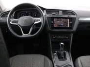 Volkswagen Tiguan 1.4 TSI eHybrid 245pk DSG Life Business · Camera · Inklap. Trekhaak · Stuur- & Stoelverwarming · Apple/Android Car Play · Elek. Achterklep ·
