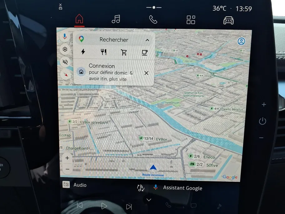 Mitsubishi Eclipse Cross Business Edition 87 kWh Apple Carplay/Android Auto , electronic climate controle , navigatiesysteem , stof/kunstlederen bekleding , voorstoelen verwarmd , warmtepomp.