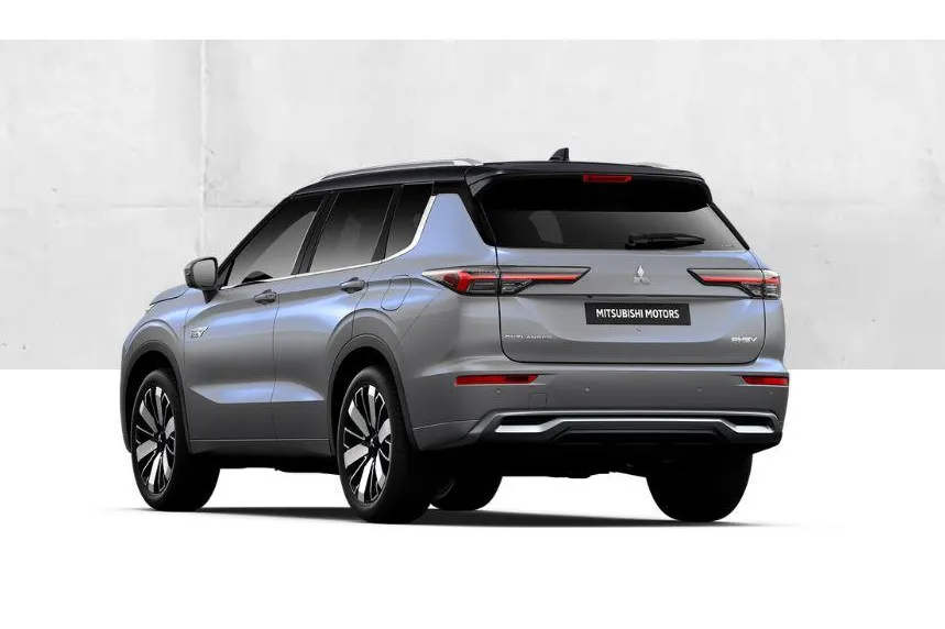Mitsubishi Outlander 2.4 PHEV Instyle+ € 5.000 euro korting eigen voorraad| 8 jaar garantie| Snel leverbaar | Totaalprijs op is op.m25