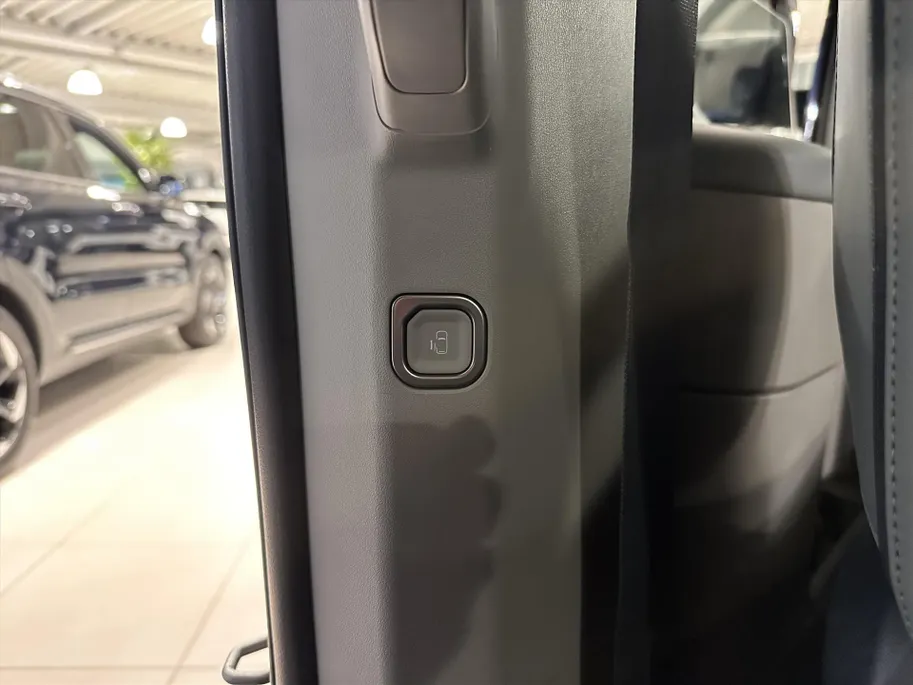 Kia PV5 Passenger 71,2 kWh Elite Executive | Meerdere kleuren in bestelling staan | Elektrische Deuren + Achterklep! | Vehicle-to-Load | Batterijverwarming I