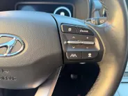 Hyundai Kona EV Comfort 64 kWh | Lichtmetalen velgen| Navigatie| Camera| Cruise Controle| Dealer onderhouden| Metalliclak